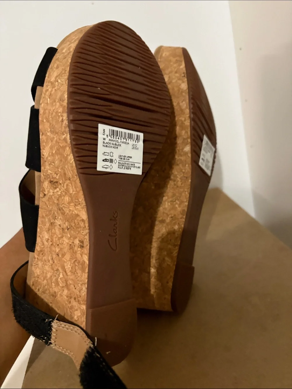 Clarks Black Women’s Crossover Strap Sandals